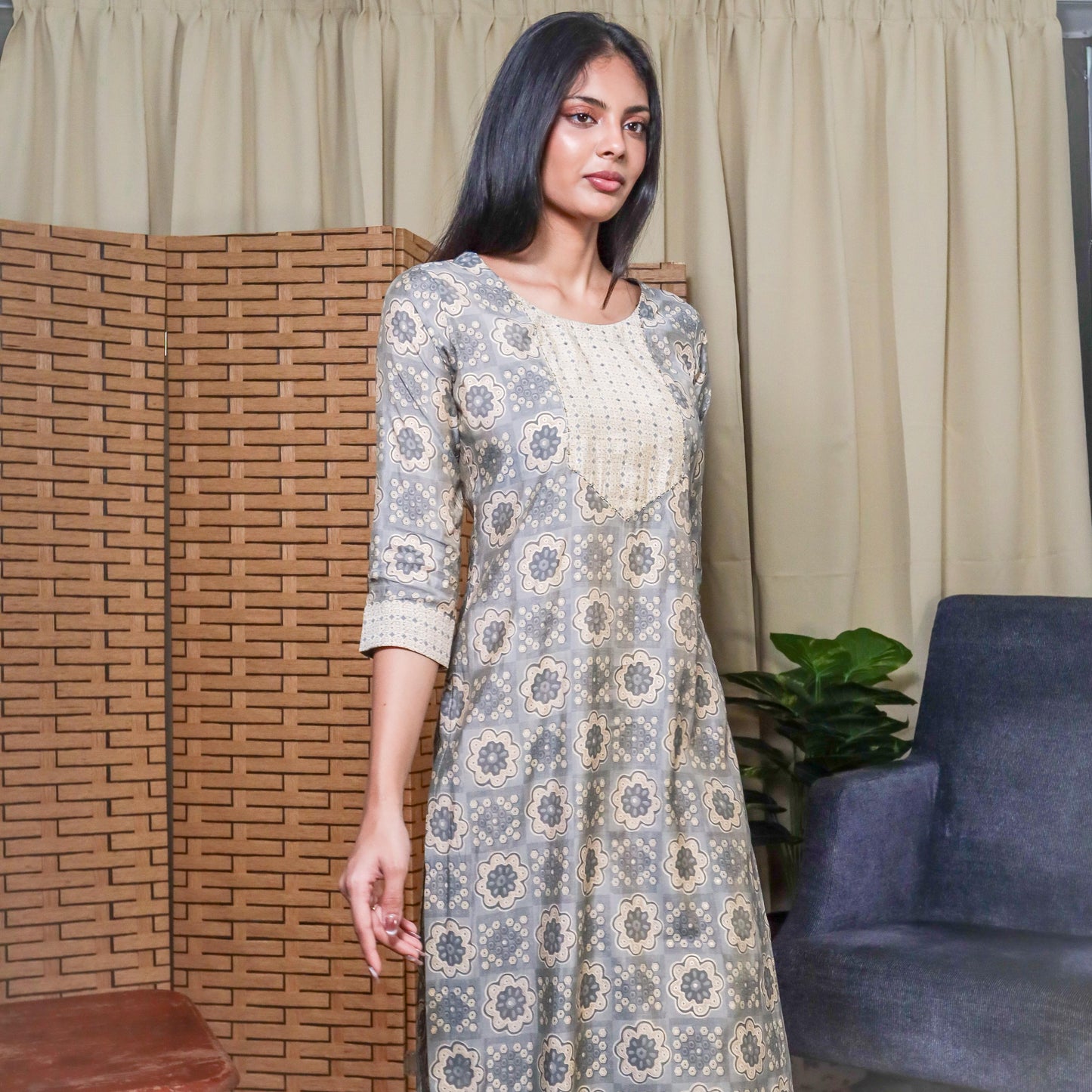 KAMDAR Rupali Kurti dengan Seluar Set 2-dalam-1 Sedia untuk Wanita (S - 3XL) Set Pallazo Pakaian Kuil Ketibaan Baru Pakaian Tradisional yang Cantik & Bergaya Pakaian Fesyen Deepavali