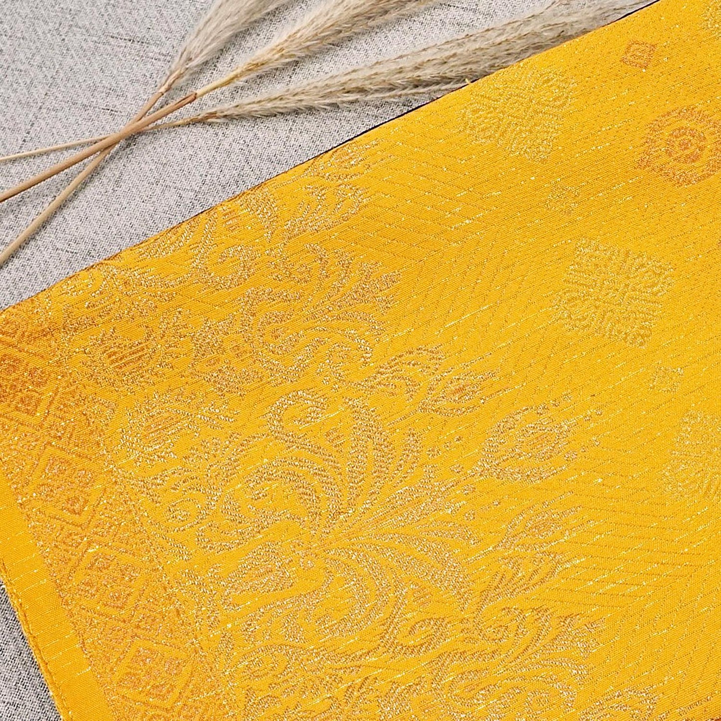 Royal Border Metallic Songket 44"