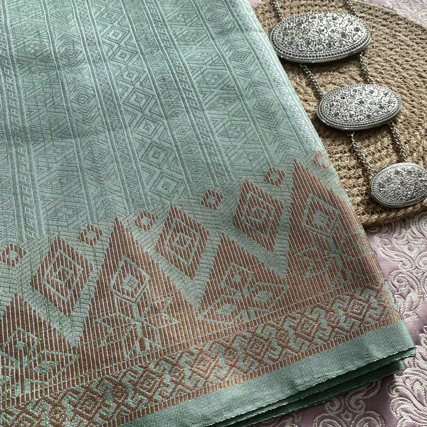 Kain Songket Metallic Geometric Bidang 44" Open Meter 