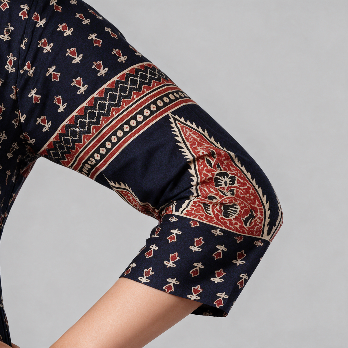 Women's Block Print V-Neck Short Kurti - Sleeve