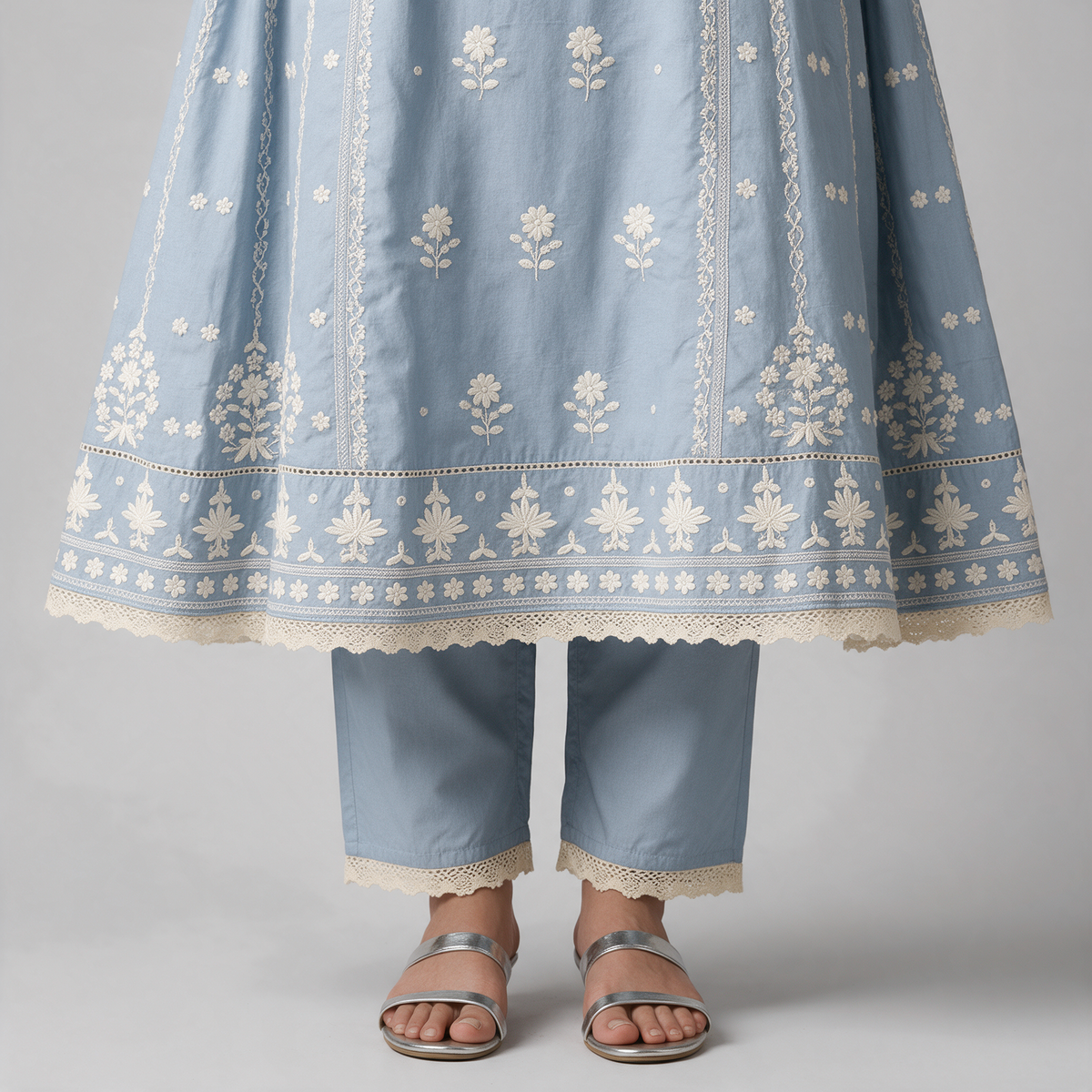 Women's Chikankari Embroidered 3-Piece Kurta Set with Dupatta - Hem