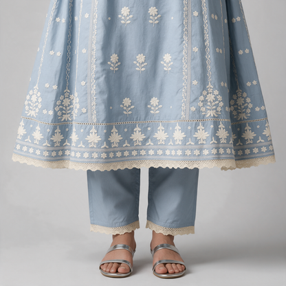Women's Chikankari Embroidered 3-Piece Kurta Set with Dupatta - Hem