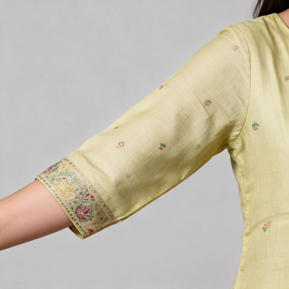 Women's Linen Embroidered Kurta Set with Dupatta - Sleeve
