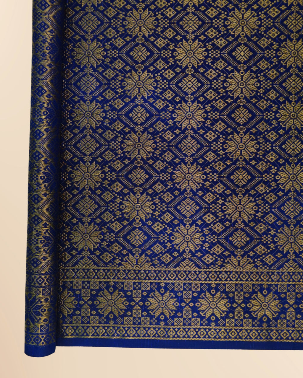 Iqbal Metallic Songket 44"