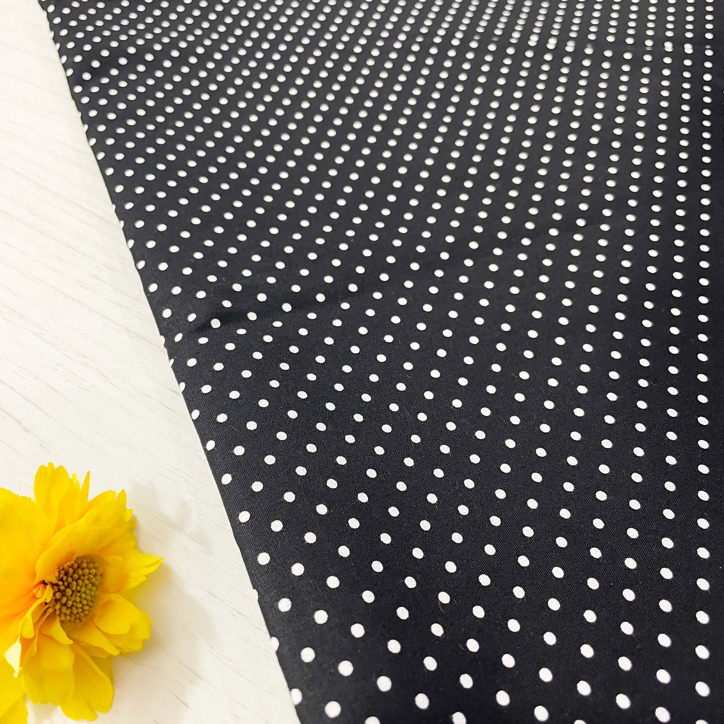 Poplin U Dots Cotton 44"
