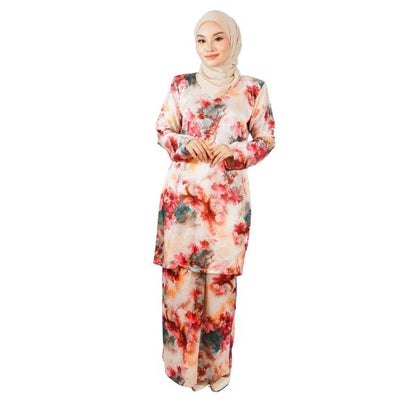 Emilia Kurung Riau Pahang