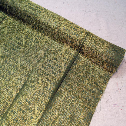 Pusar Emas Metallic Songket 44"