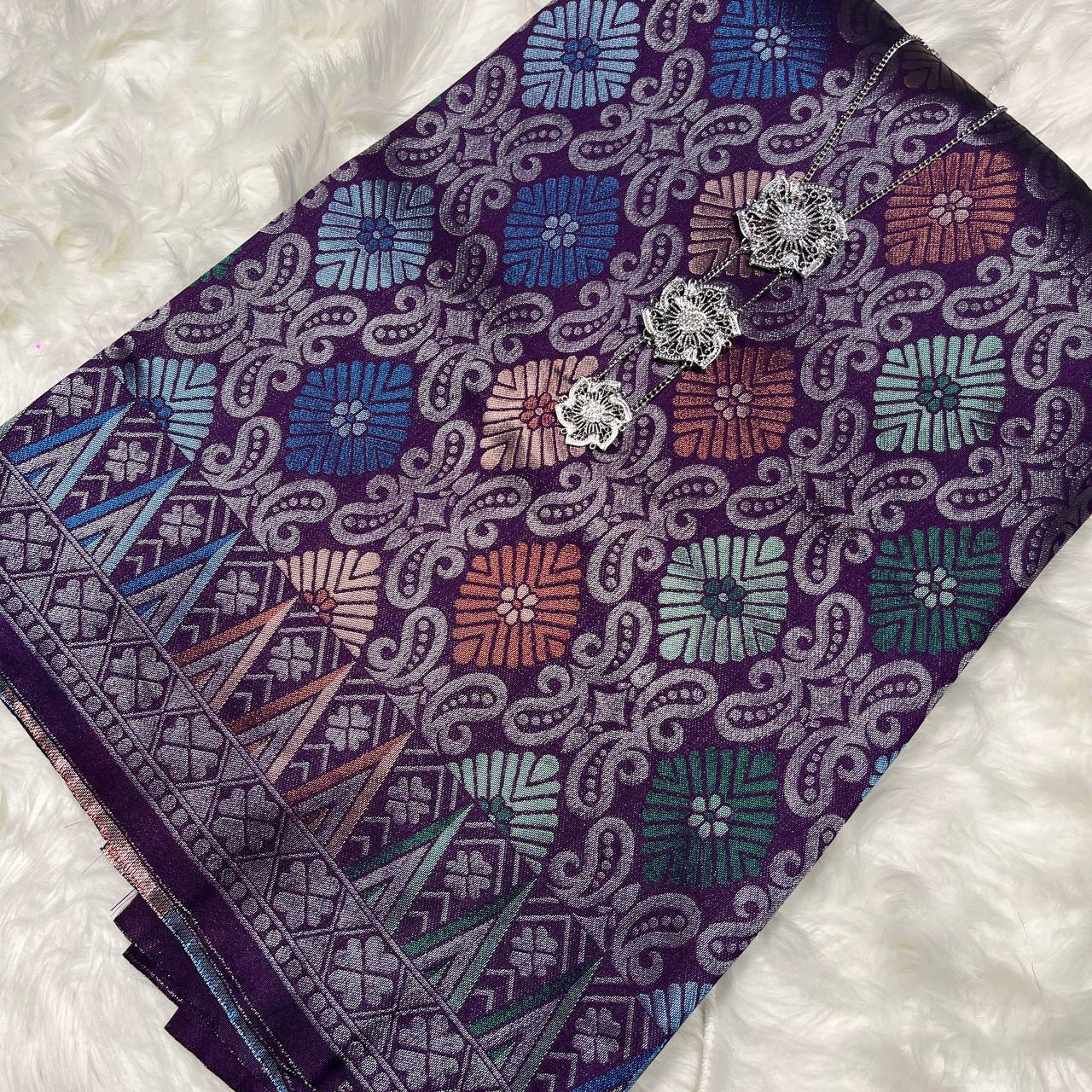 Teratai Perak Metallic Songket 44"