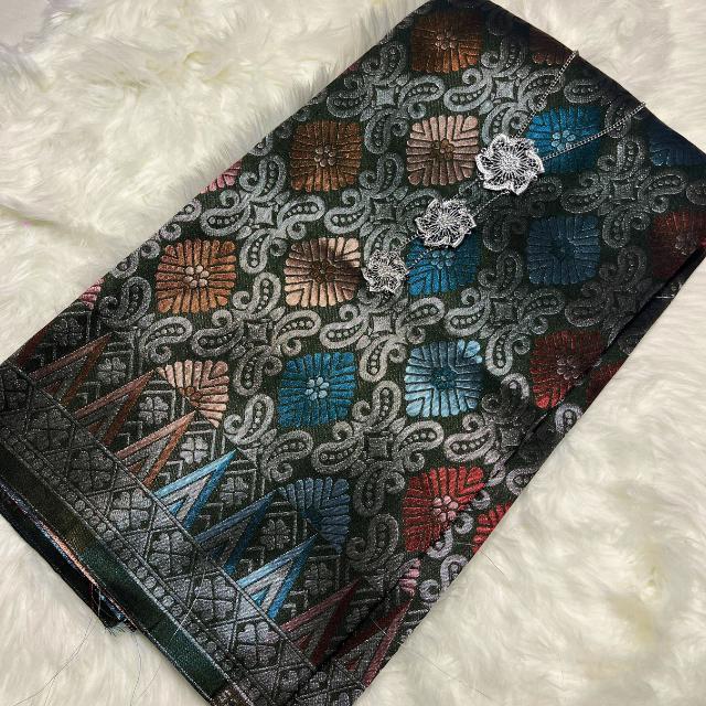Teratai Perak Metallic Songket 44"