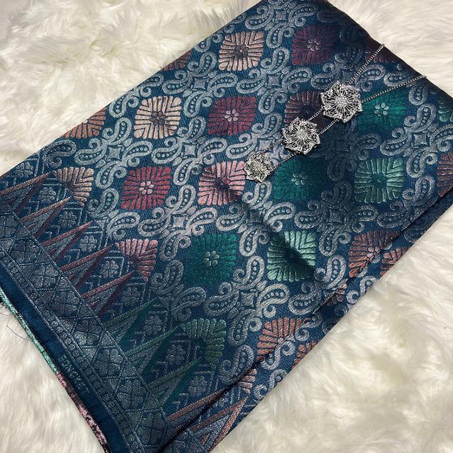 Teratai Perak Metallic Songket 44"