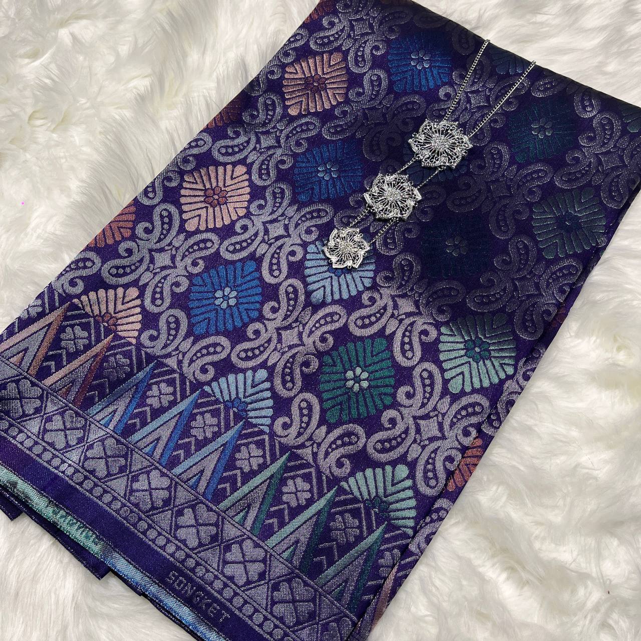 Teratai Perak Metallic Songket 44"