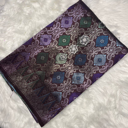 Teratai Perak Metallic Songket 44"