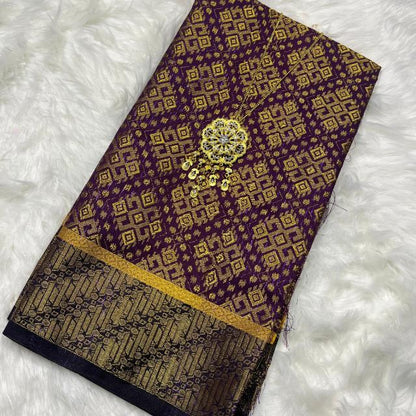 Berlian Emas Metallic Songket 44"