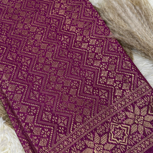 Wangsa Damai Metallic Songket 44"