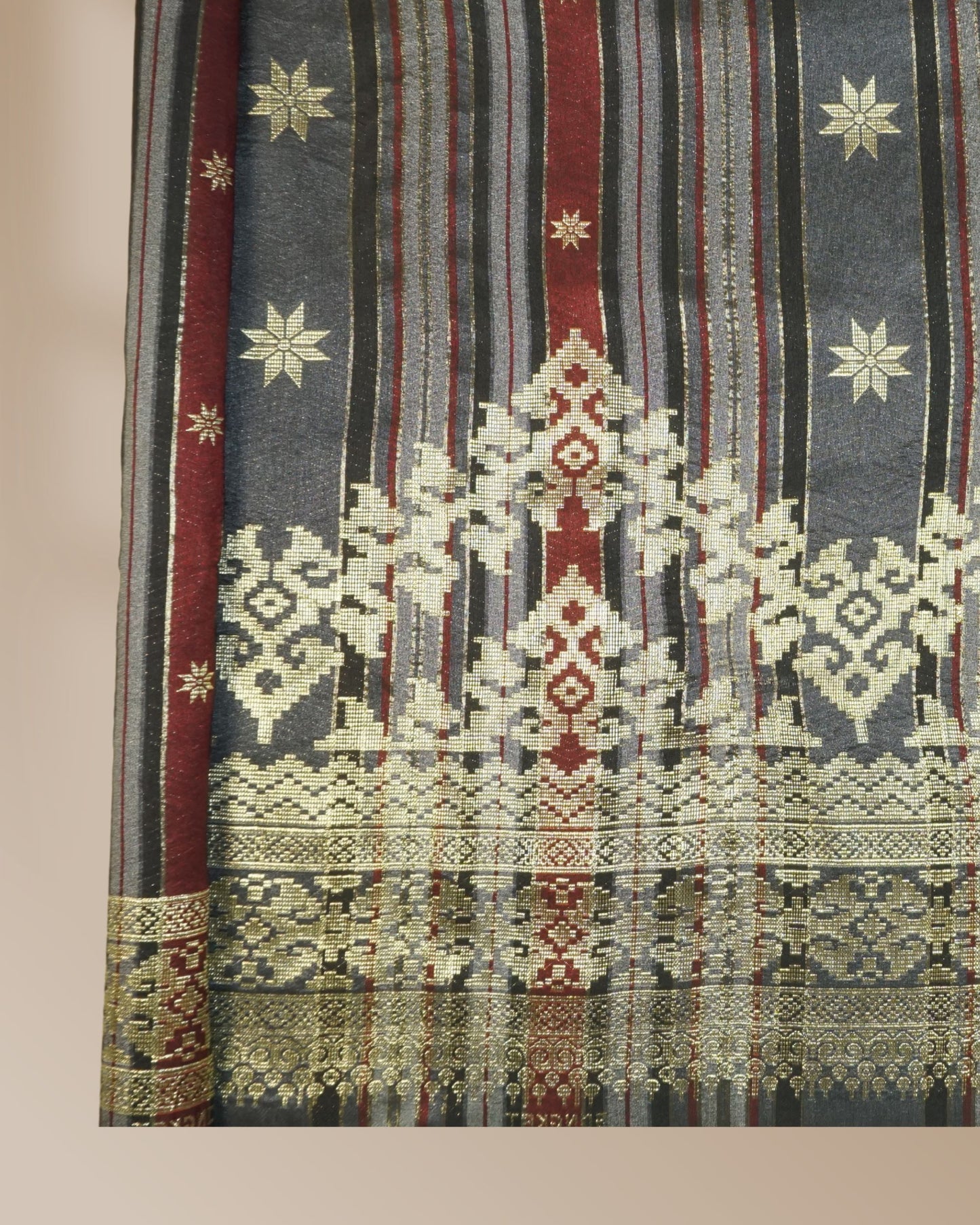 Songket Stripe Metallic Gold 44" Open Meter