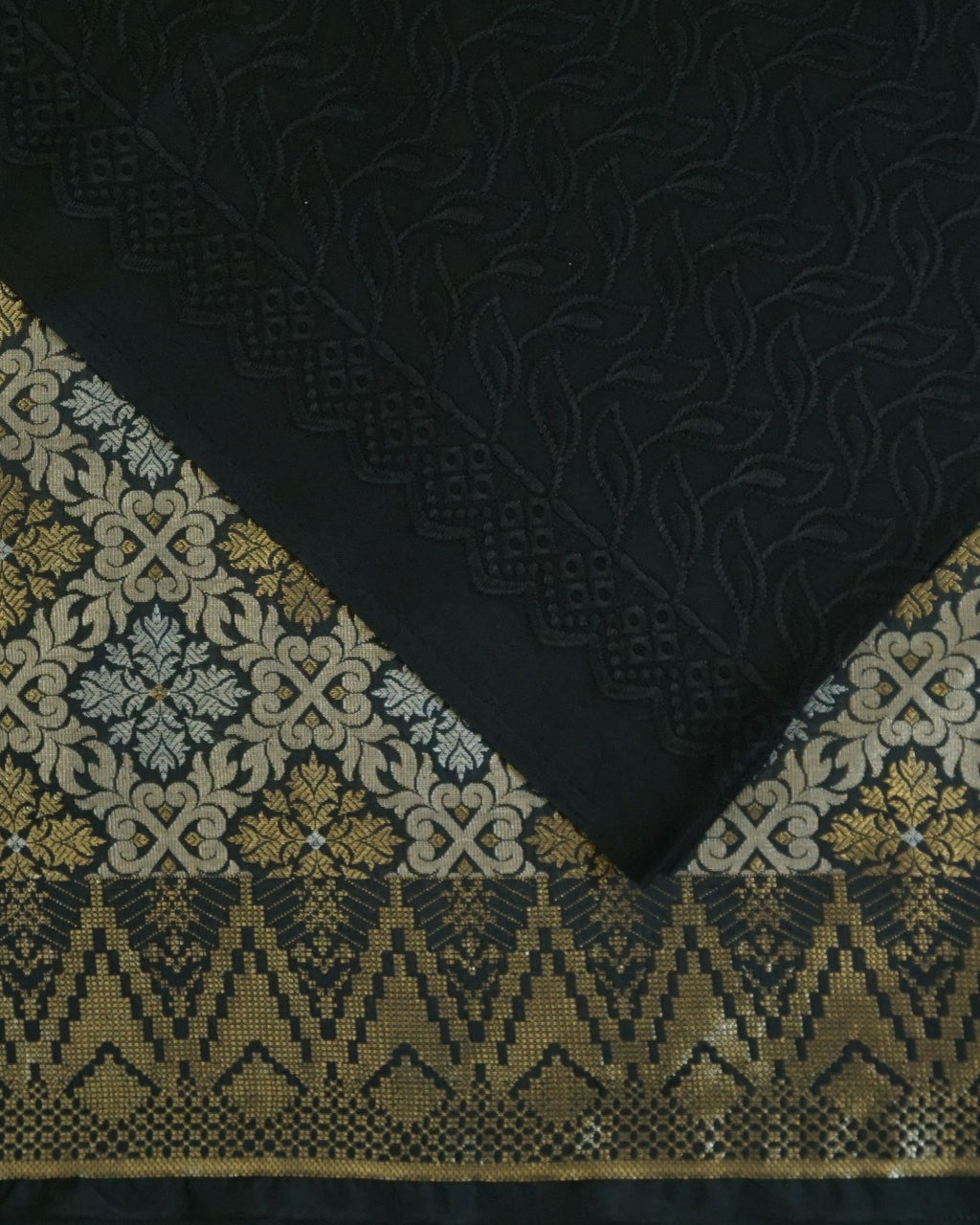 Embroidery Satin with Jacquard Combo Set