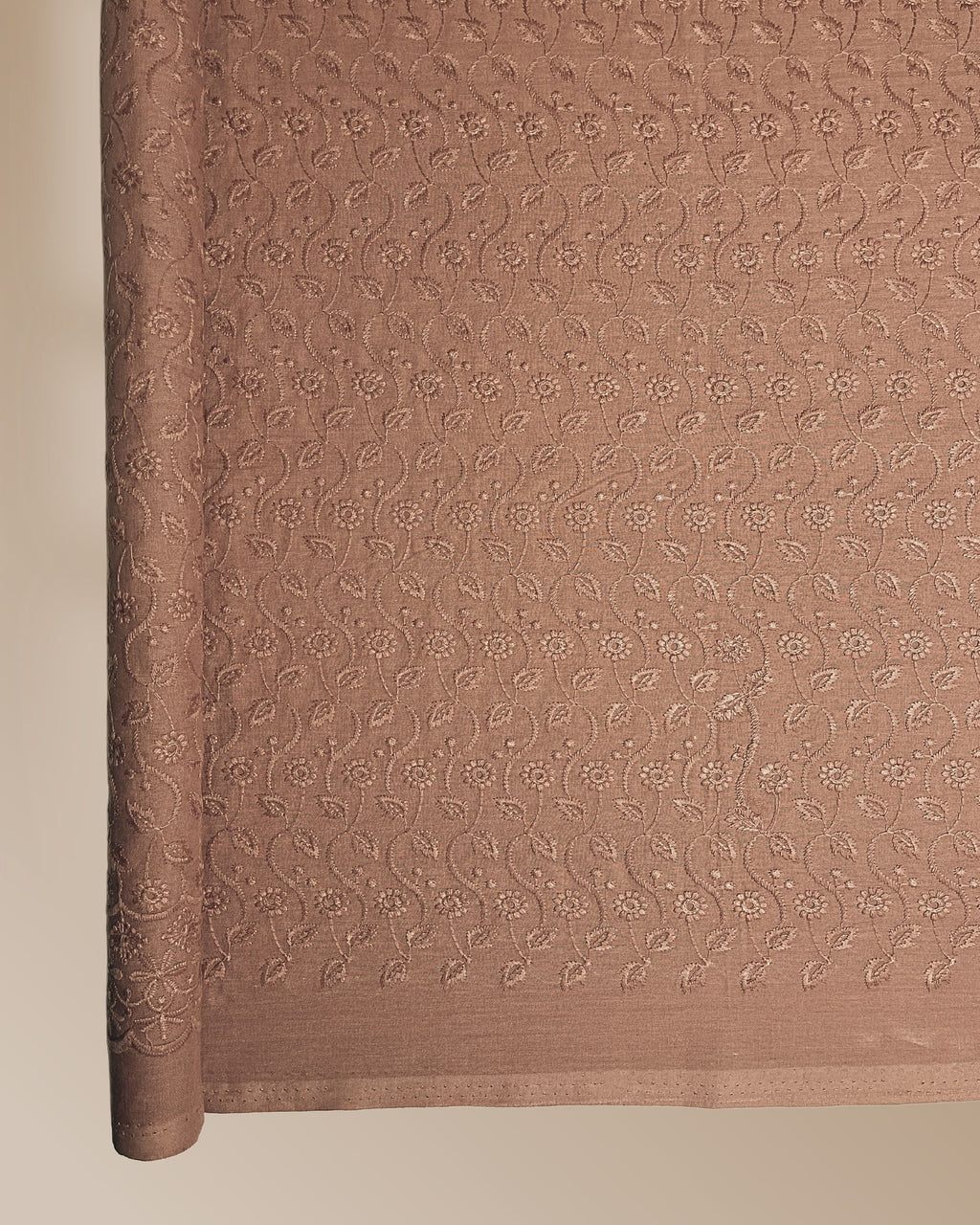 Leaf Cotton Cambric Embroidery 40S 44"