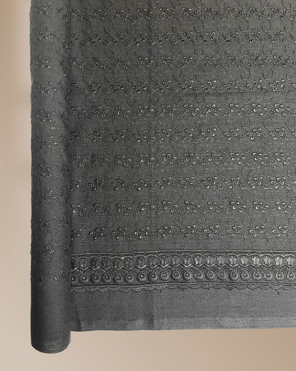 Dots Cotton Cambric Embroidery 40S 44"