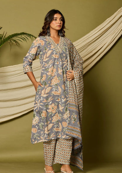 Ladies Suits 3pcs Set