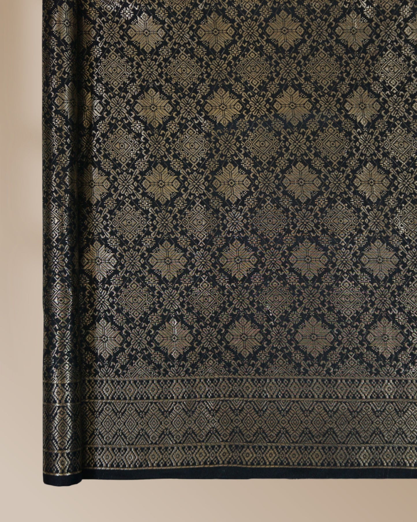 Songket Metallic Citra Kayangan 44"