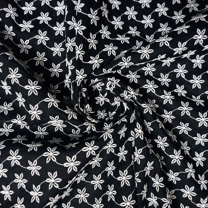 KAMDAR Cotton Cambric Embroidery 60S Bidang 44" Black White Open Meter (Kain Ela) - Texture & Timbul