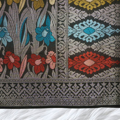 KAMDAR Men's Sampin Black Gold 6 Design - Ironless & Tak Jarang