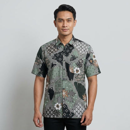 KAMDAR Batik Wira Reg Fit Cotton Batik Kemeja