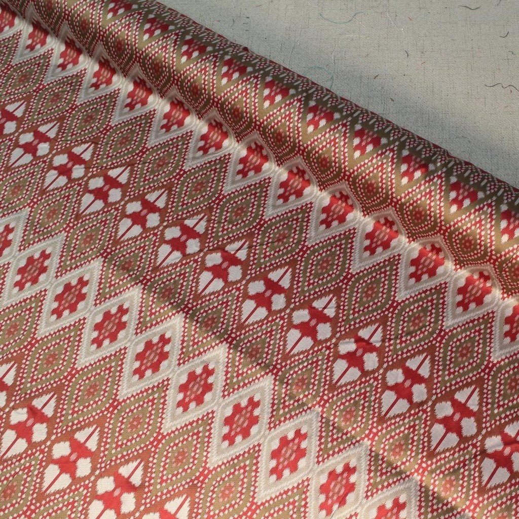 KAMDAR Open Meter Patola Ikkat Jacquard 44"