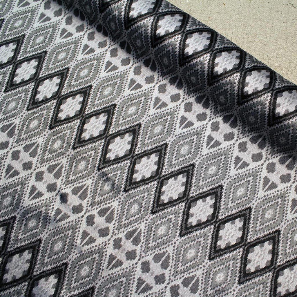 KAMDAR Open Meter Patola Ikkat Jacquard 44"
