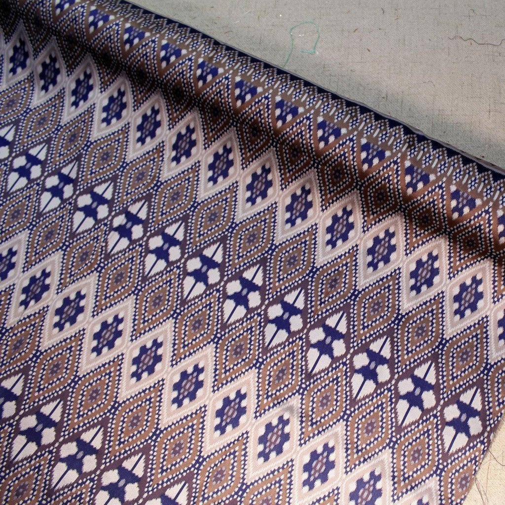 KAMDAR Open Meter Patola Ikkat Jacquard 44"