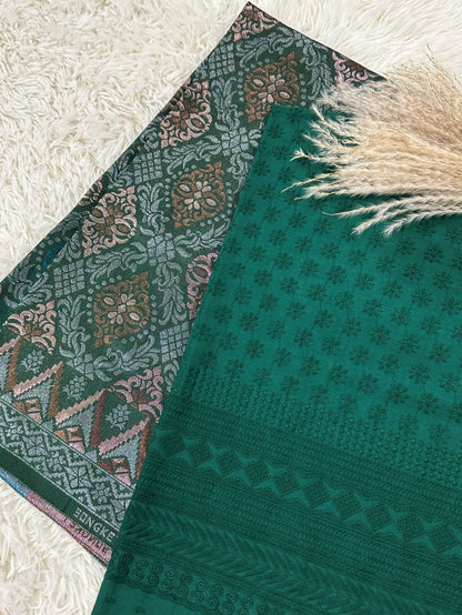 TEMA WARNA RAYA 2025 - EMERALD GREEN