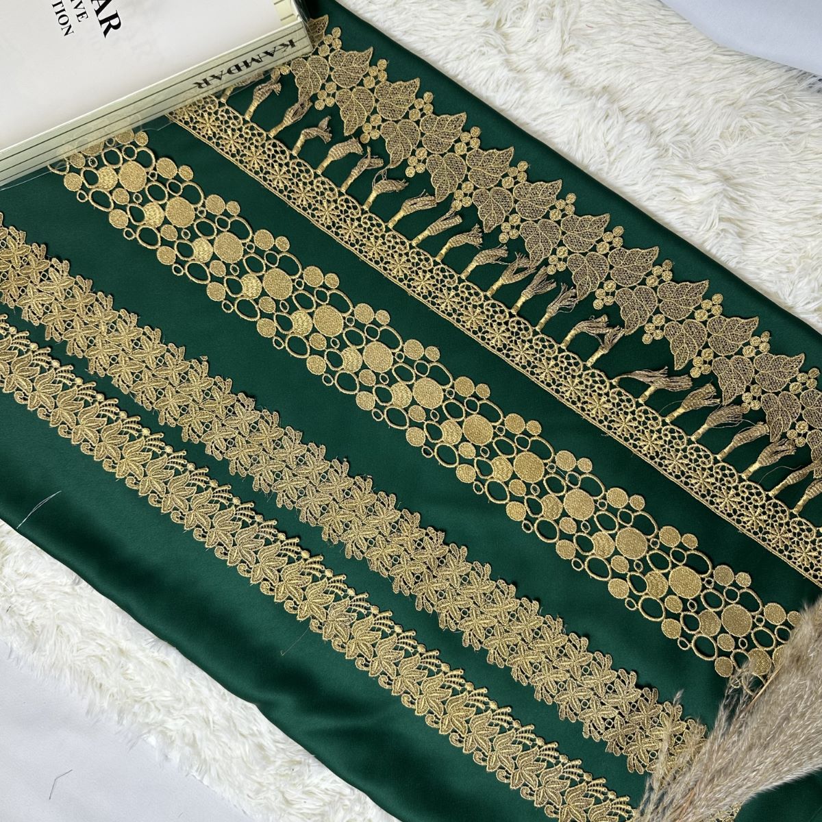 Kasab Jari Border Lace 7cm