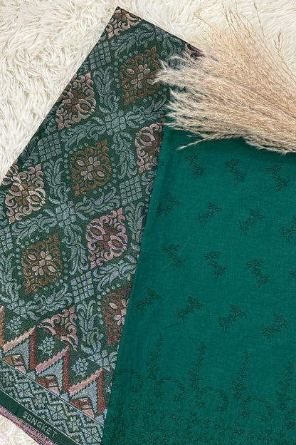 TEMA WARNA RAYA 2025 - EMERALD GREEN