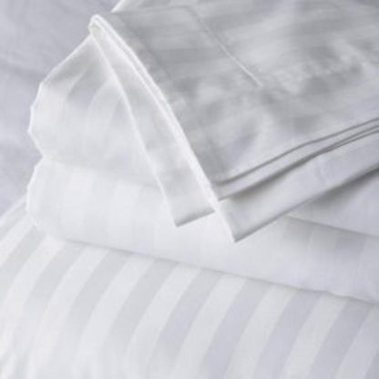 Cadar Katil Rata KAMDAR T250 1 inci Stripe Bestseller Ready Stock untuk Hotel, Rumah dan AirBnB Cadar Katil Putih Soft 