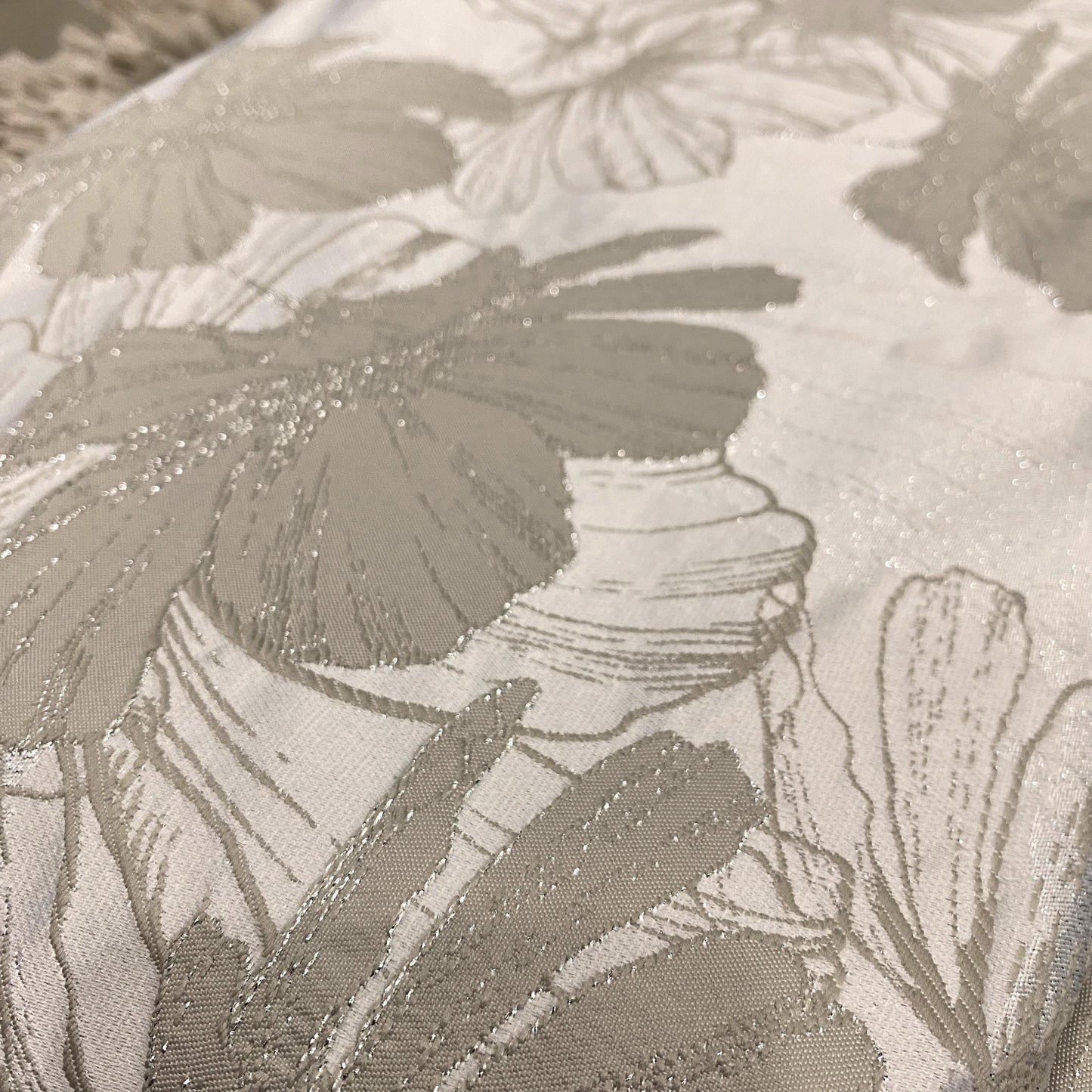 Hamiton Floral Jacquard 58"