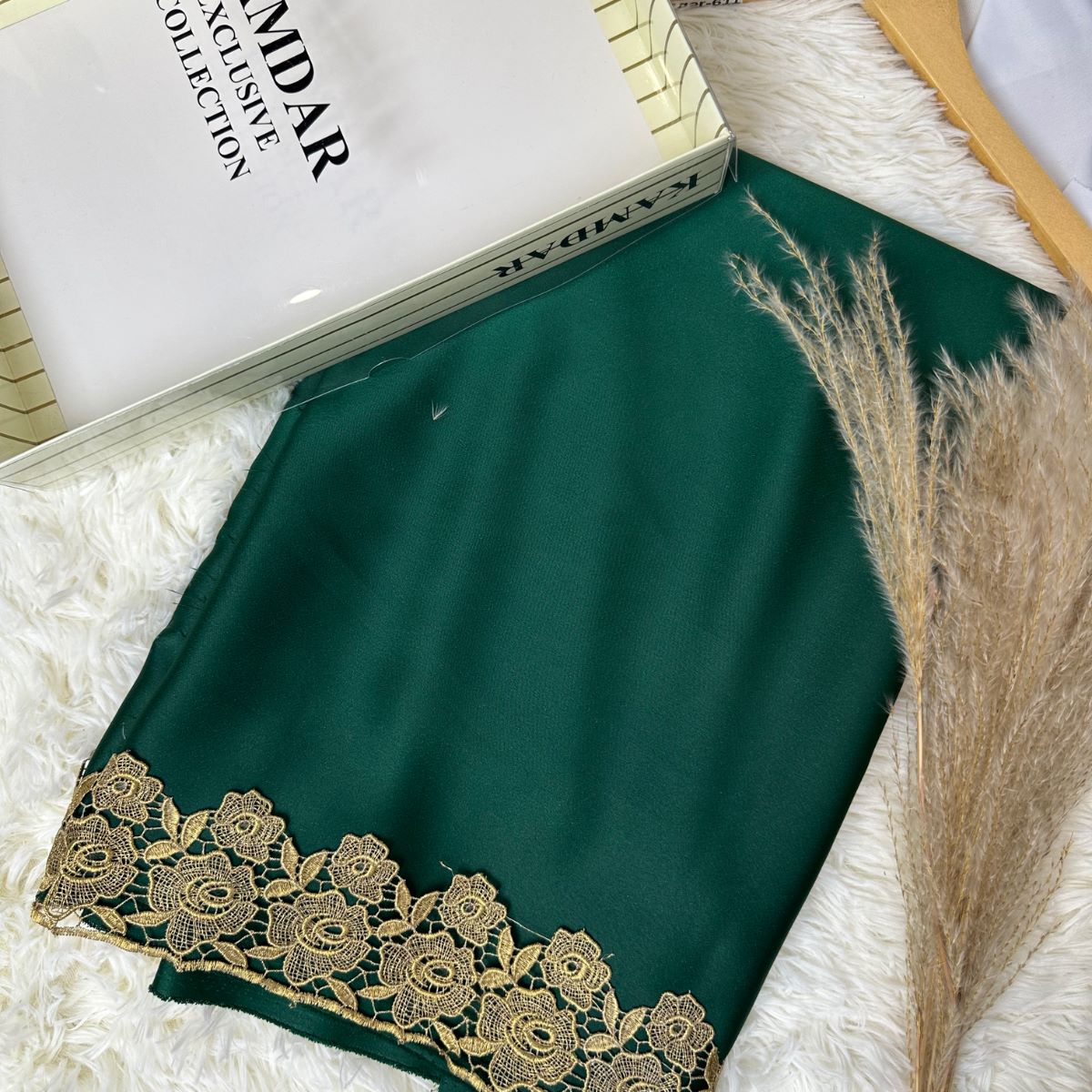 Kasab Jari Border Lace 7cm